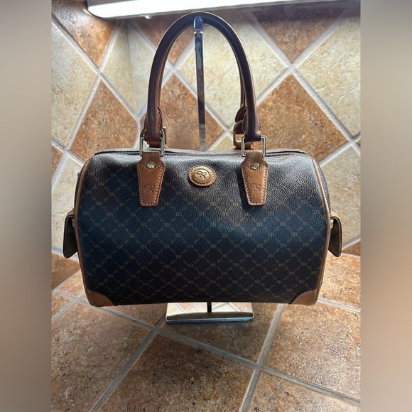 Rioni Moda Italia Signature Logo Boston Top Handles Bag Purse 2 side pockets - Picture 8 of 12